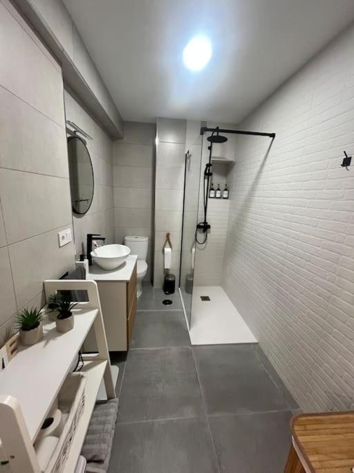 Апартаменты Piso Recien Reformado En El Centro De Santander, Zona Estaciones Экстерьер фото